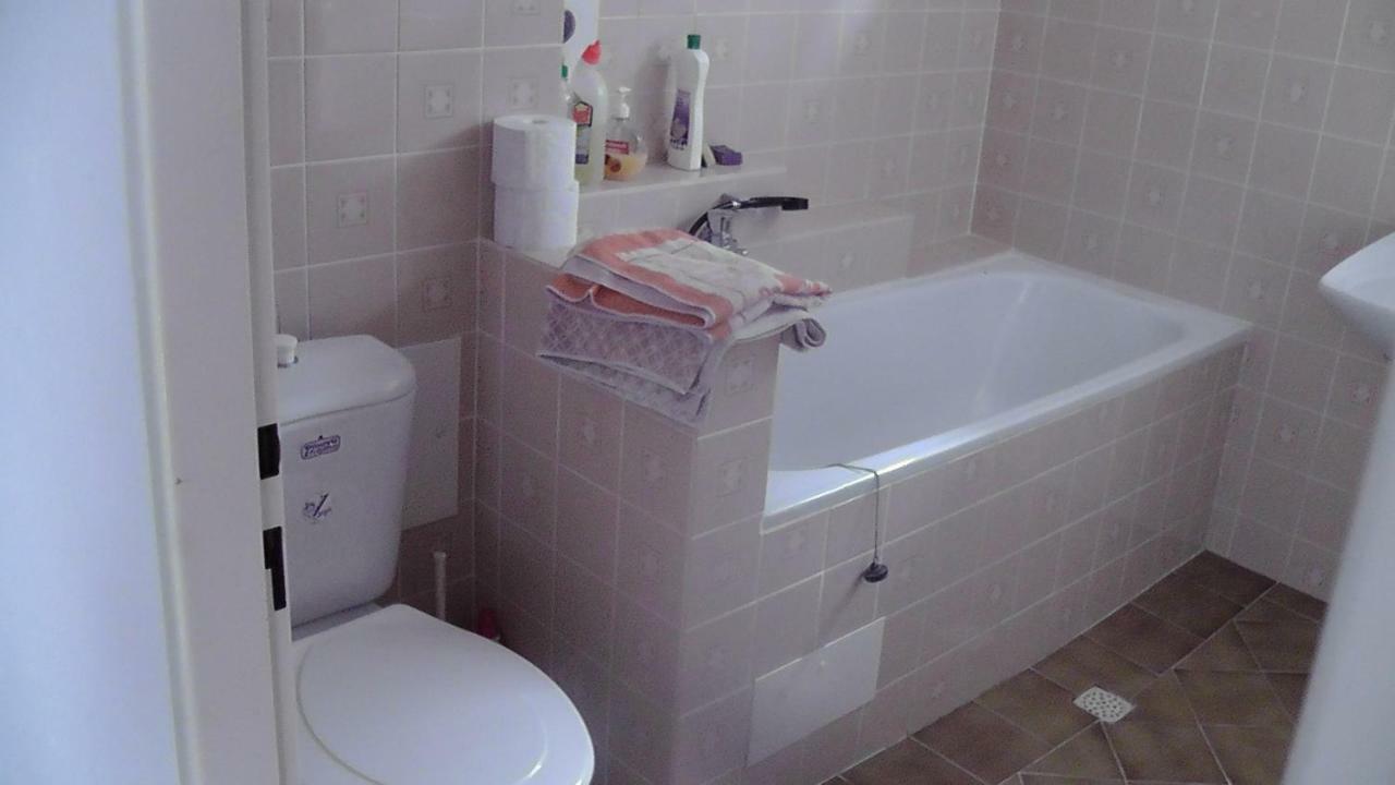 Apartman 6 Km Od Centra Banskej Bystrice Banská Bystrica Dış mekan fotoğraf